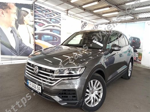 VOLKSWAGEN TOUAREG продається на Ayvens