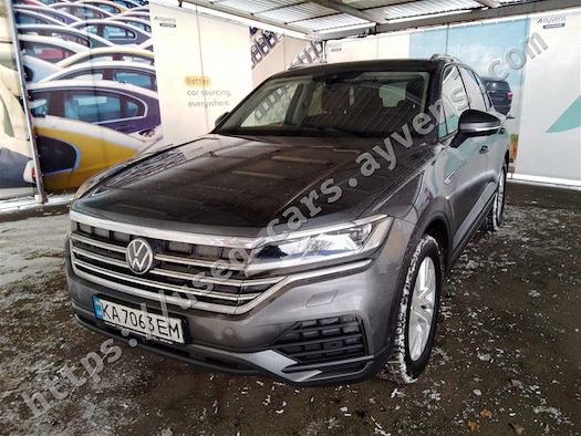 VOLKSWAGEN TOUAREG продається на Ayvens