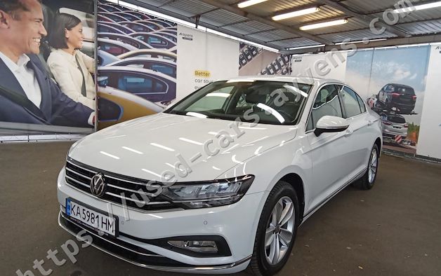 VOLKSWAGEN PASSAT продається на Ayvens