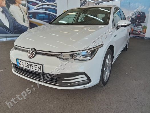VOLKSWAGEN GOLF продається на Ayvens